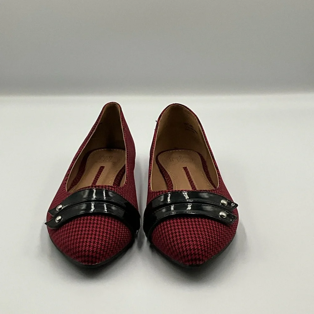 New Directions Shoes Size 7 Burgundy and Black Flats